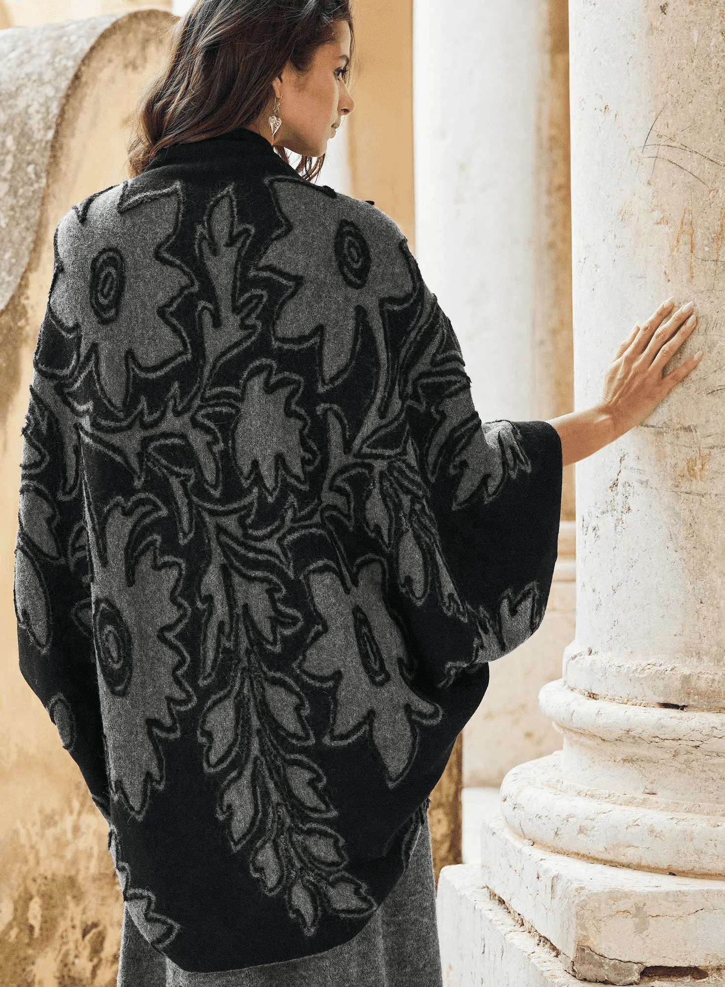 Nathalie Shrug - Image 2
