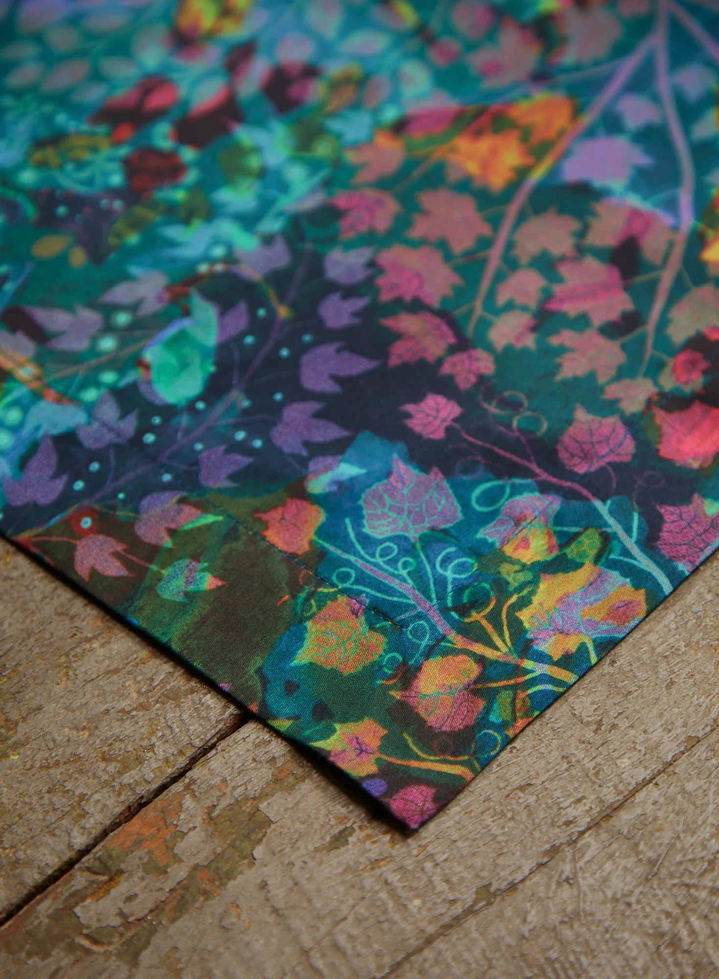 Night Vine Napkins, Set Of 4 - Image 3