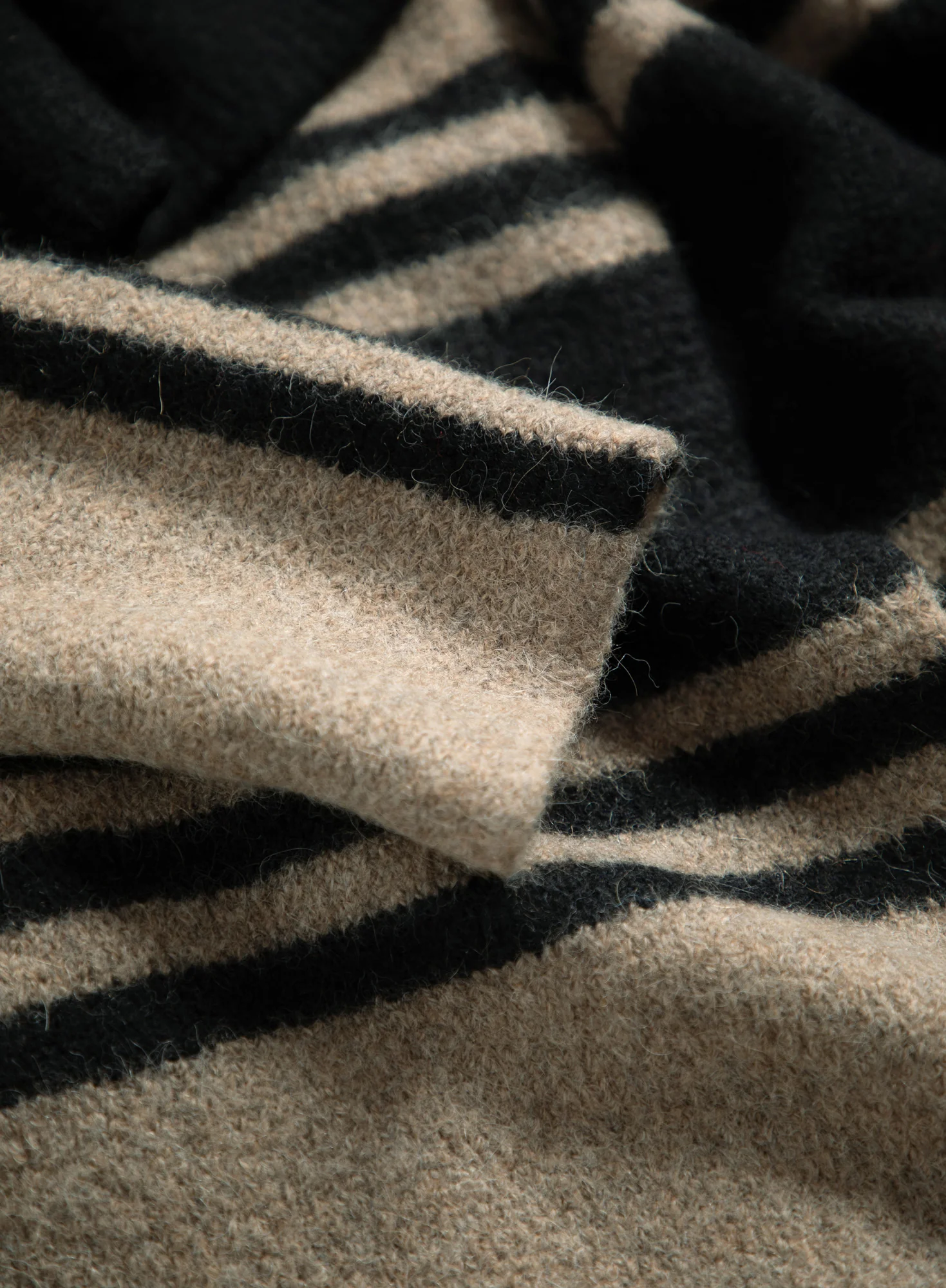 Noatak Blanket Coat - Image 2