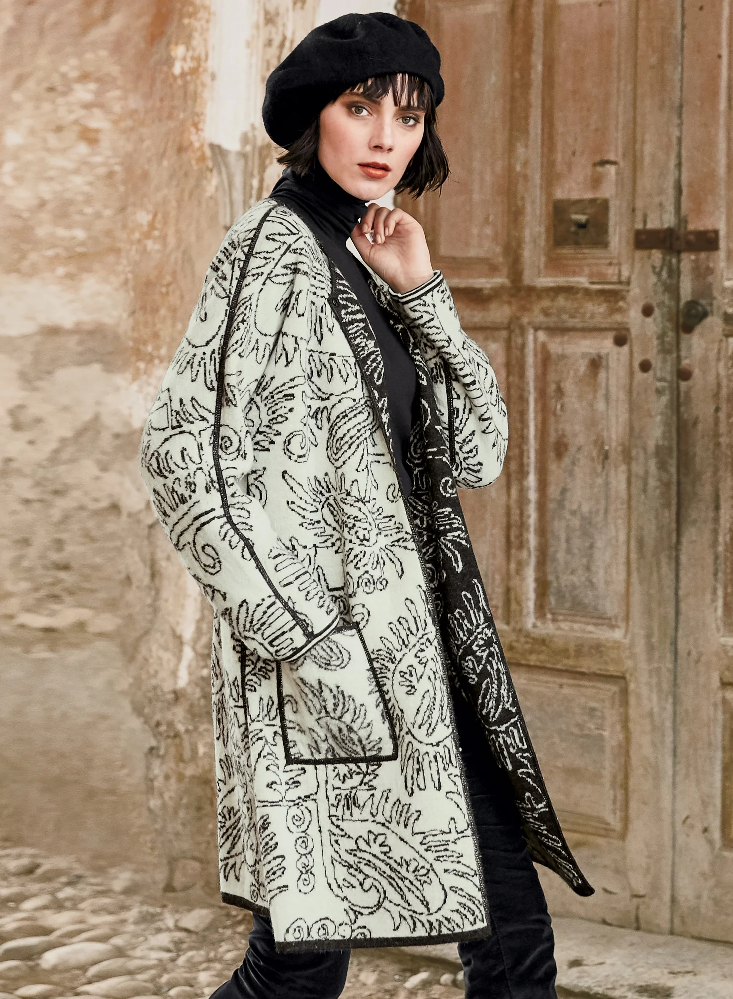 Paracas Reversible Knit Coat