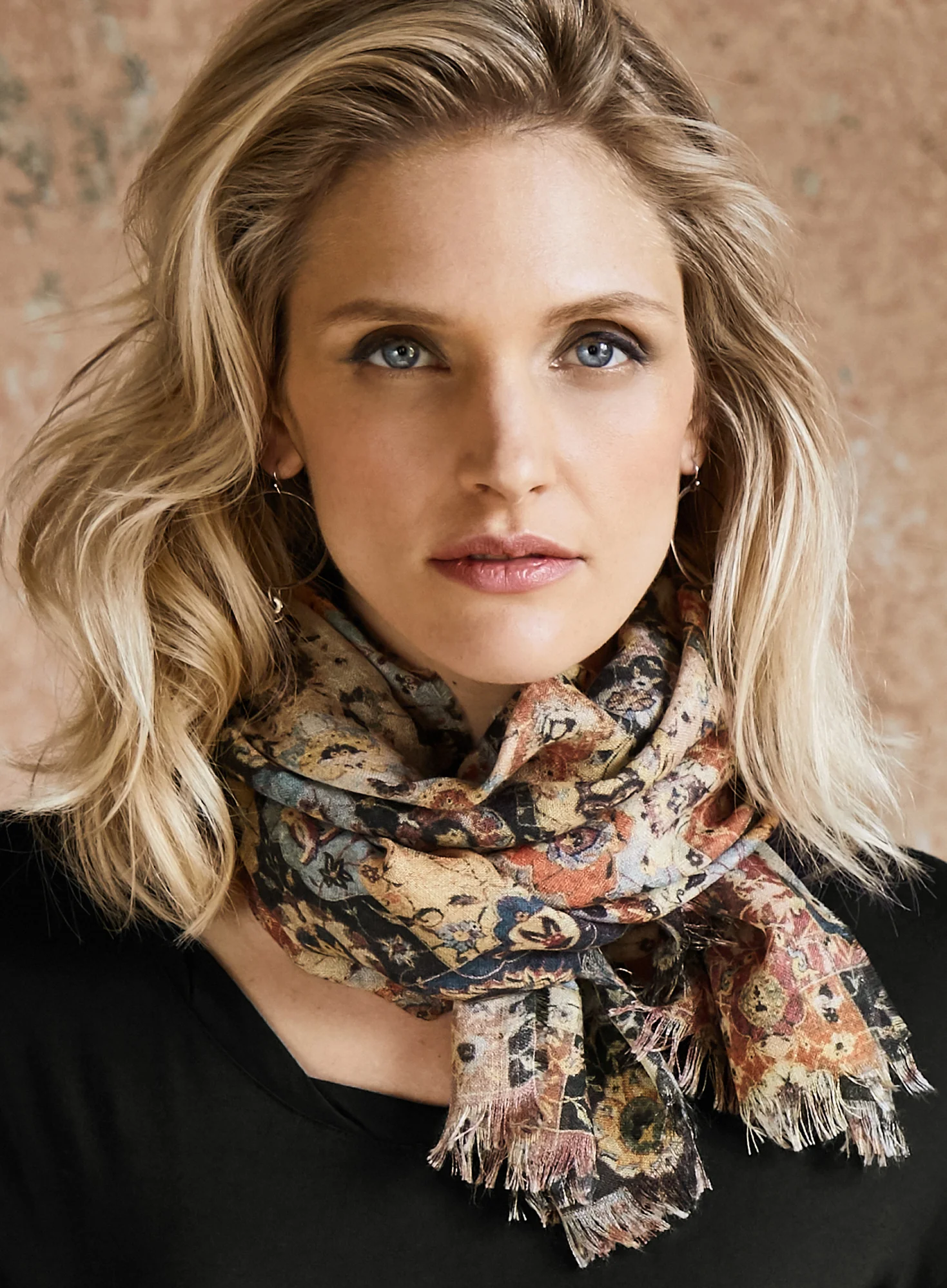 Persian Patchwork Scarf - Image 3