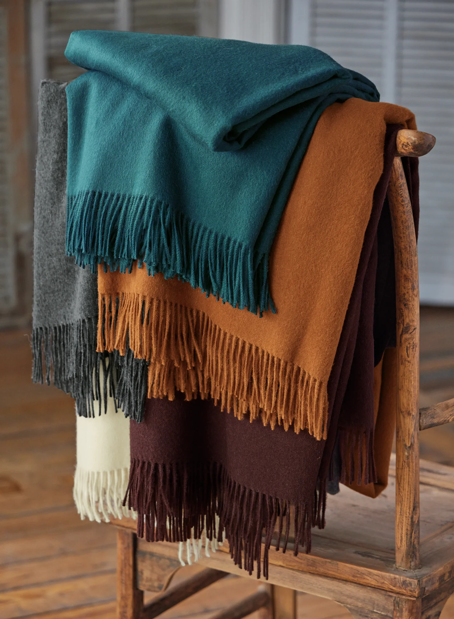 Royal Alpaca Throw - Image 2