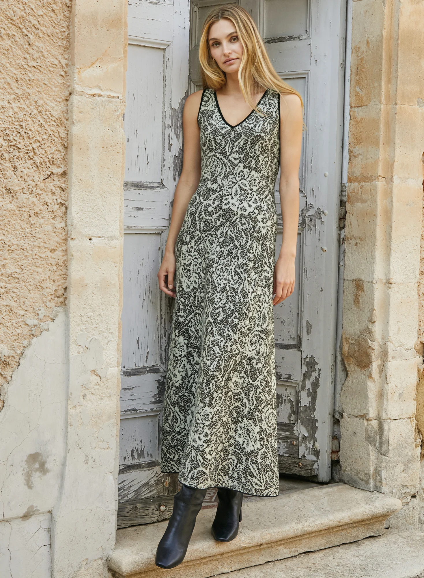 Saint-Etienne Dress - Image 5