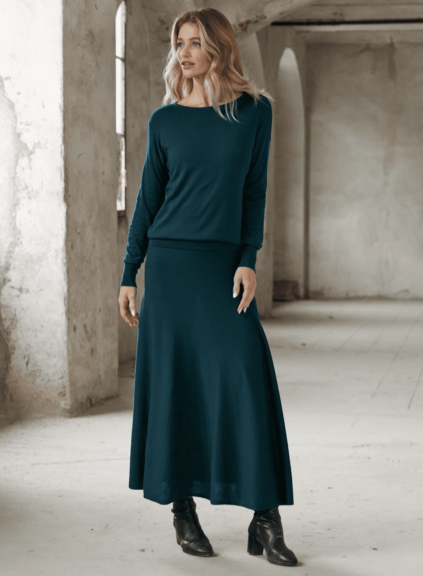 Salerno Sweater - Image 4