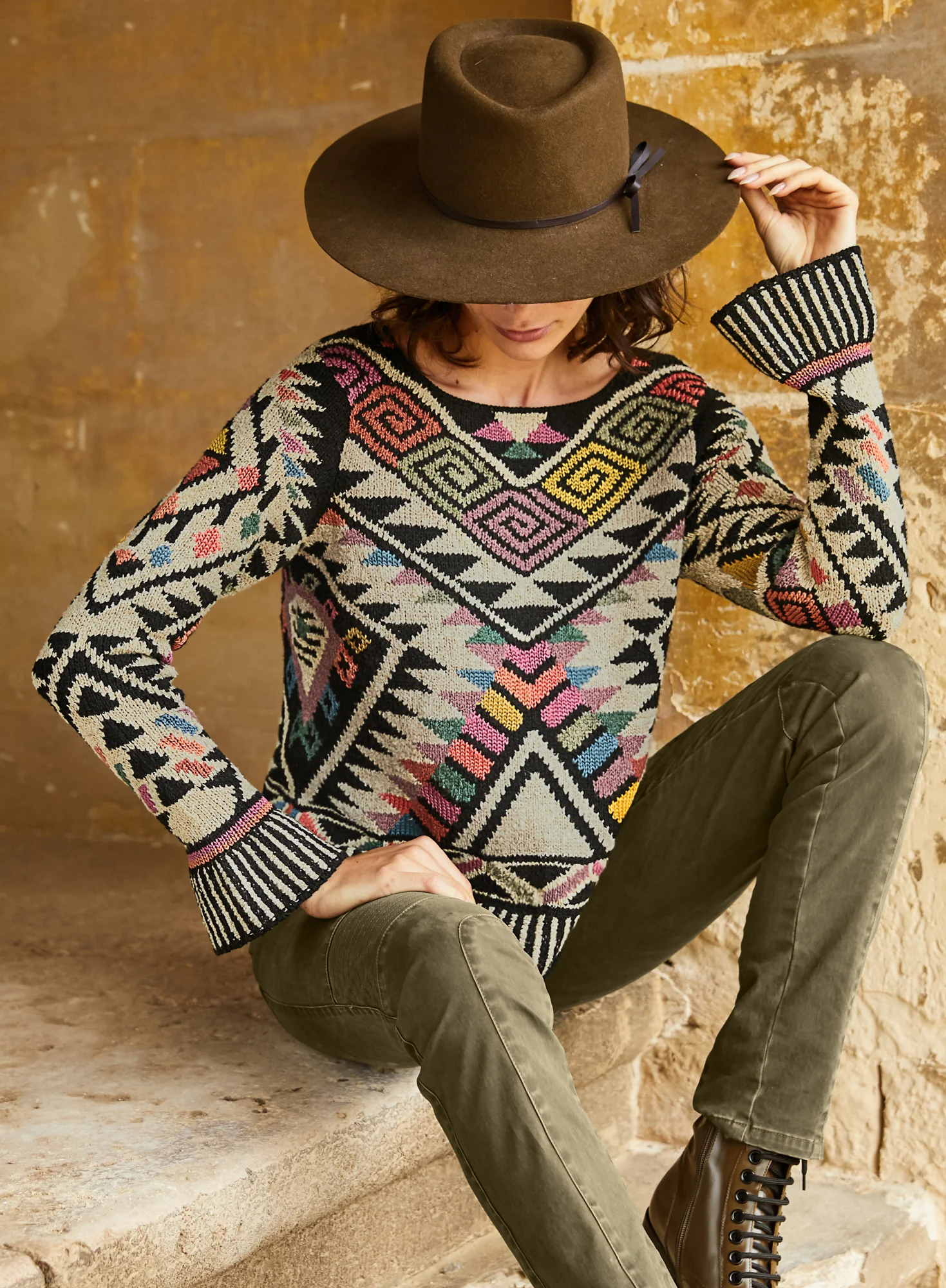 Sannat Pullover - Image 7