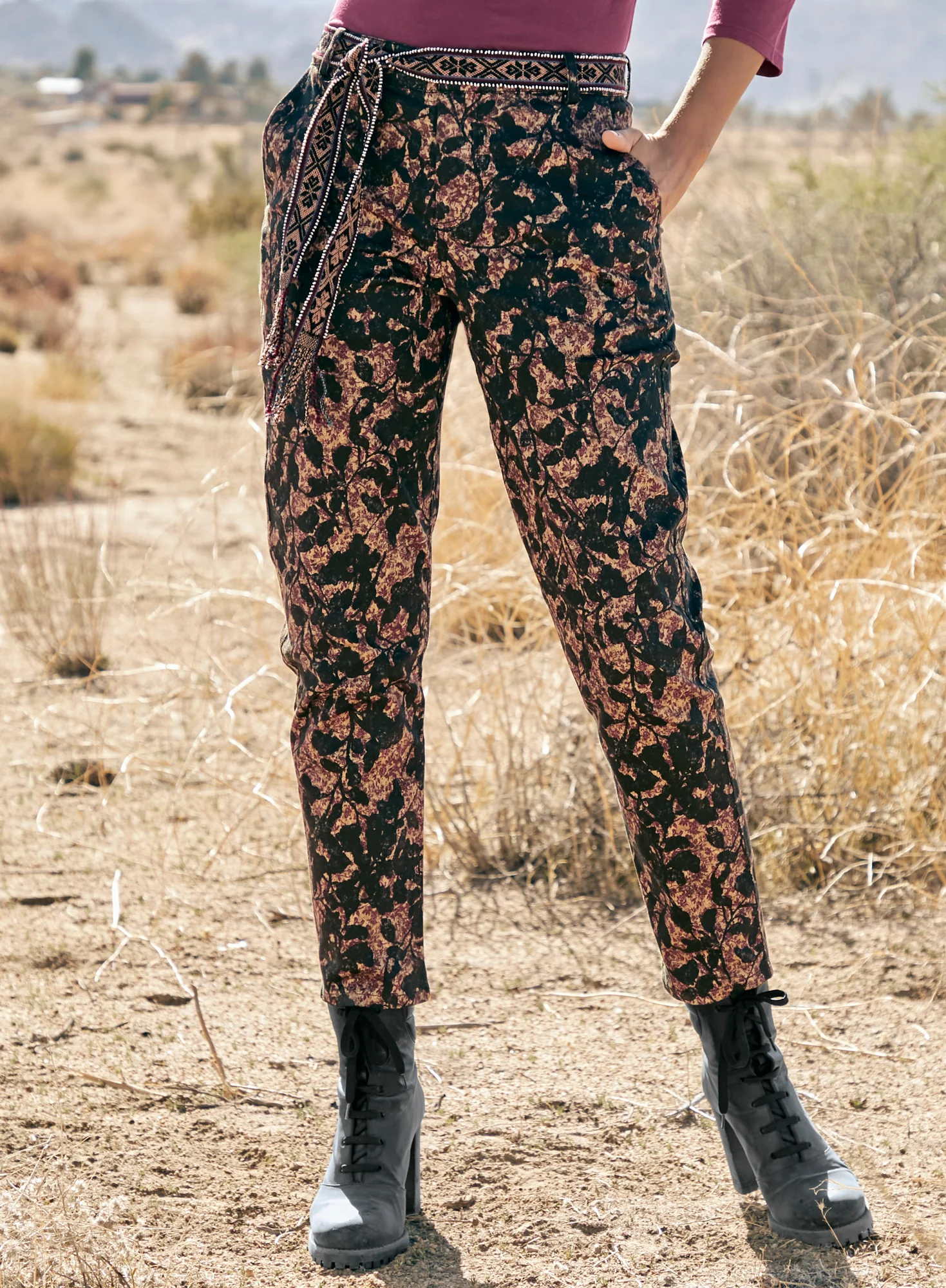 Shadow Vine Trousers - Image 8
