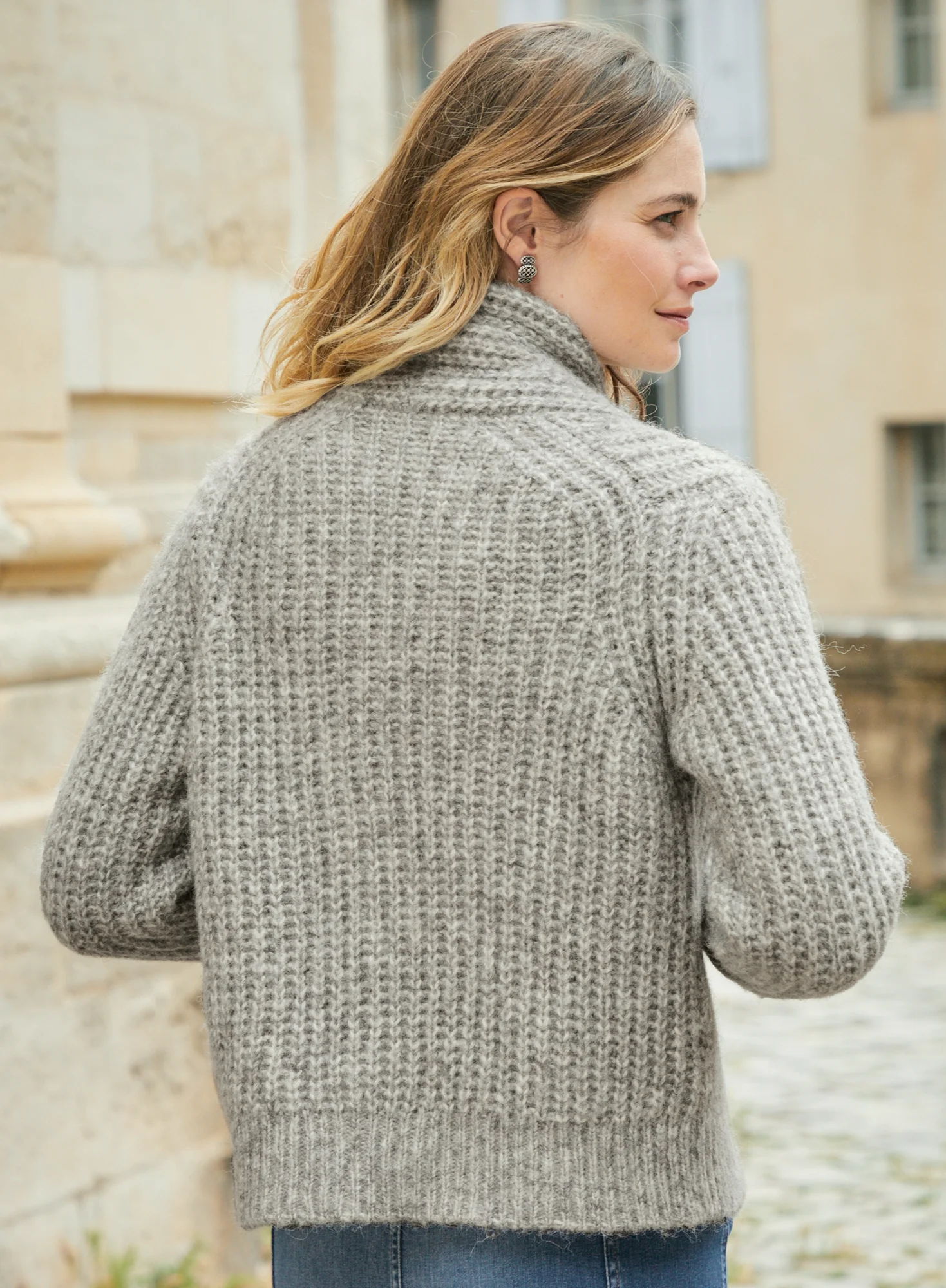 Short Galway Cardigan - Image 2