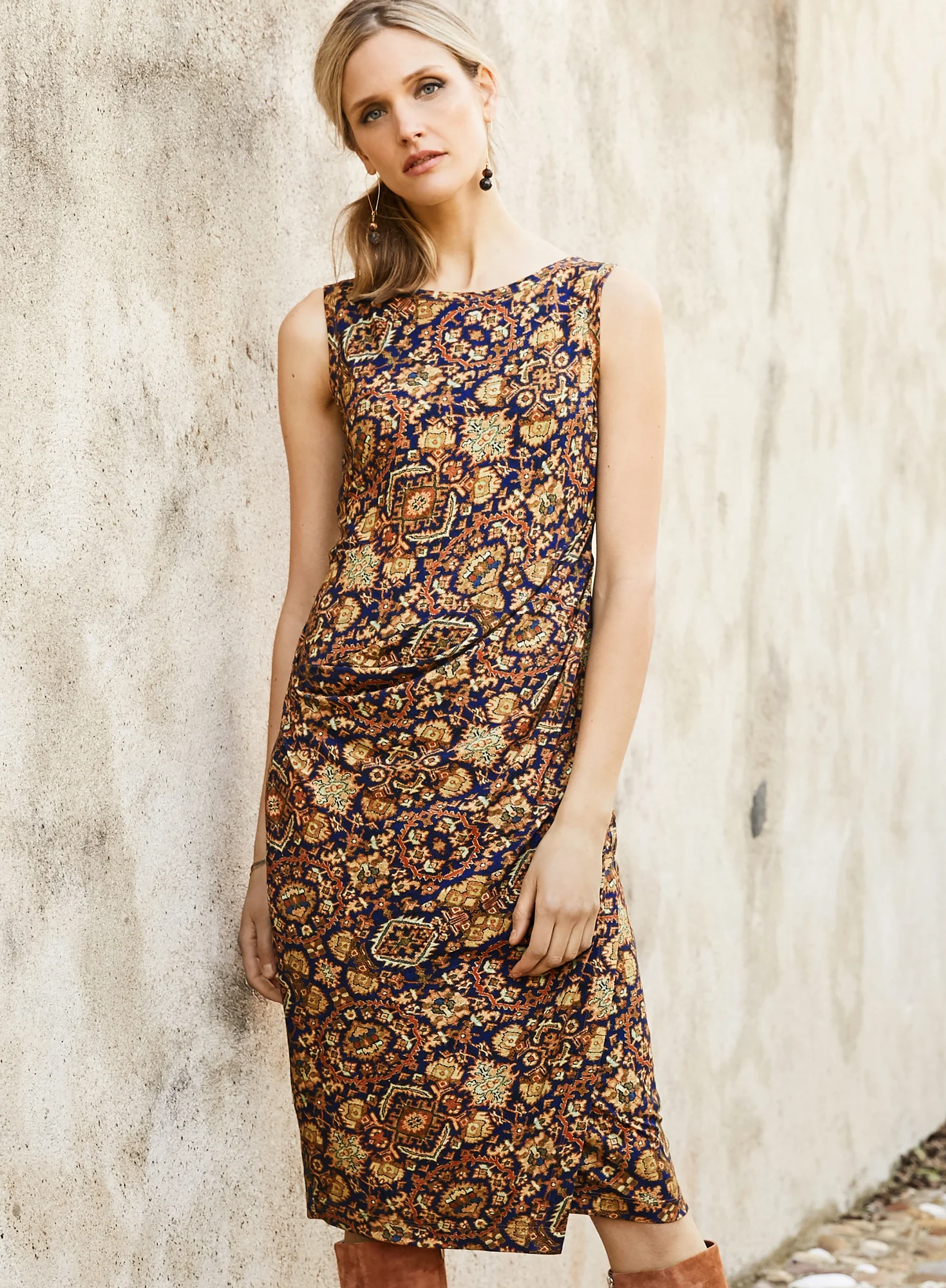 Sultanabad Dress - Image 4