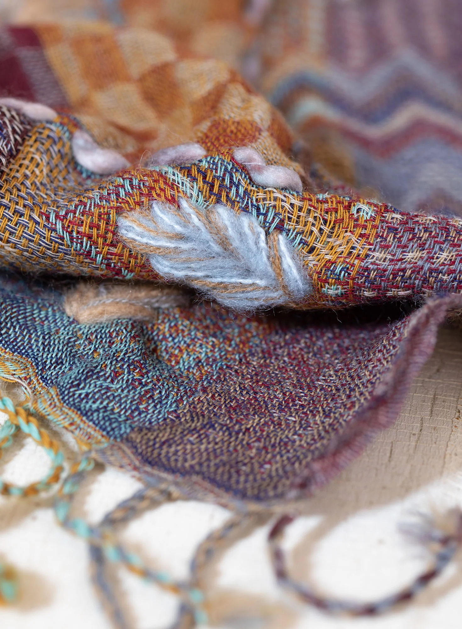 Tapecaria Shawl - Image 2