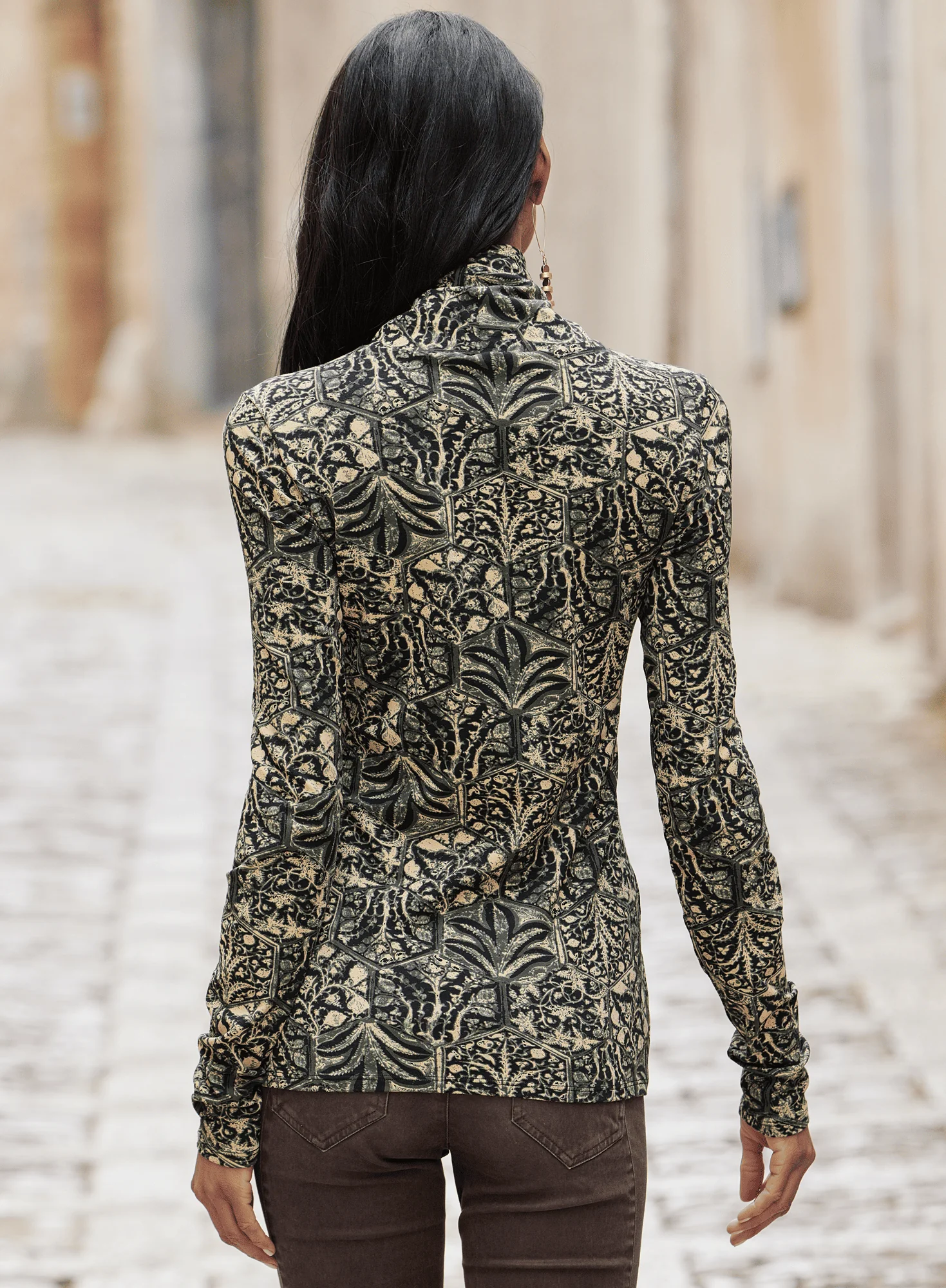 Tilework T-Neck - Image 2