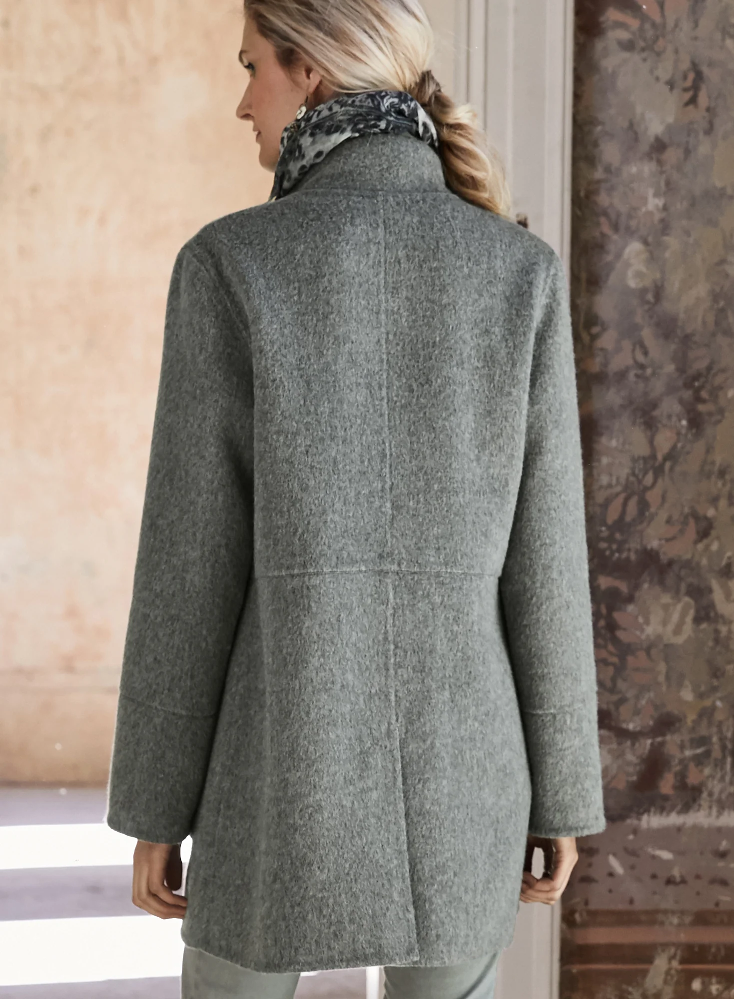 Turin Coat - Image 2