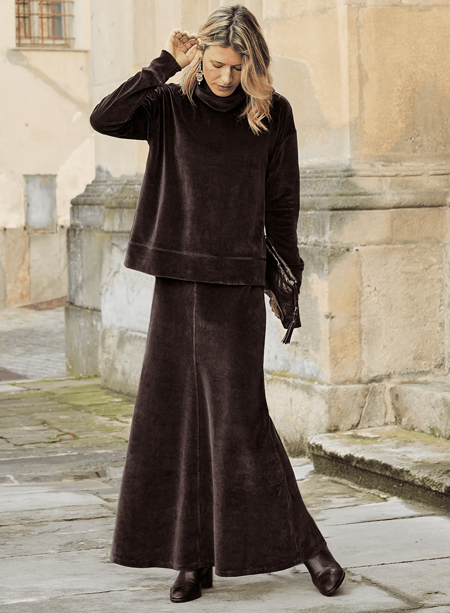 Velour Cowl - Image 6