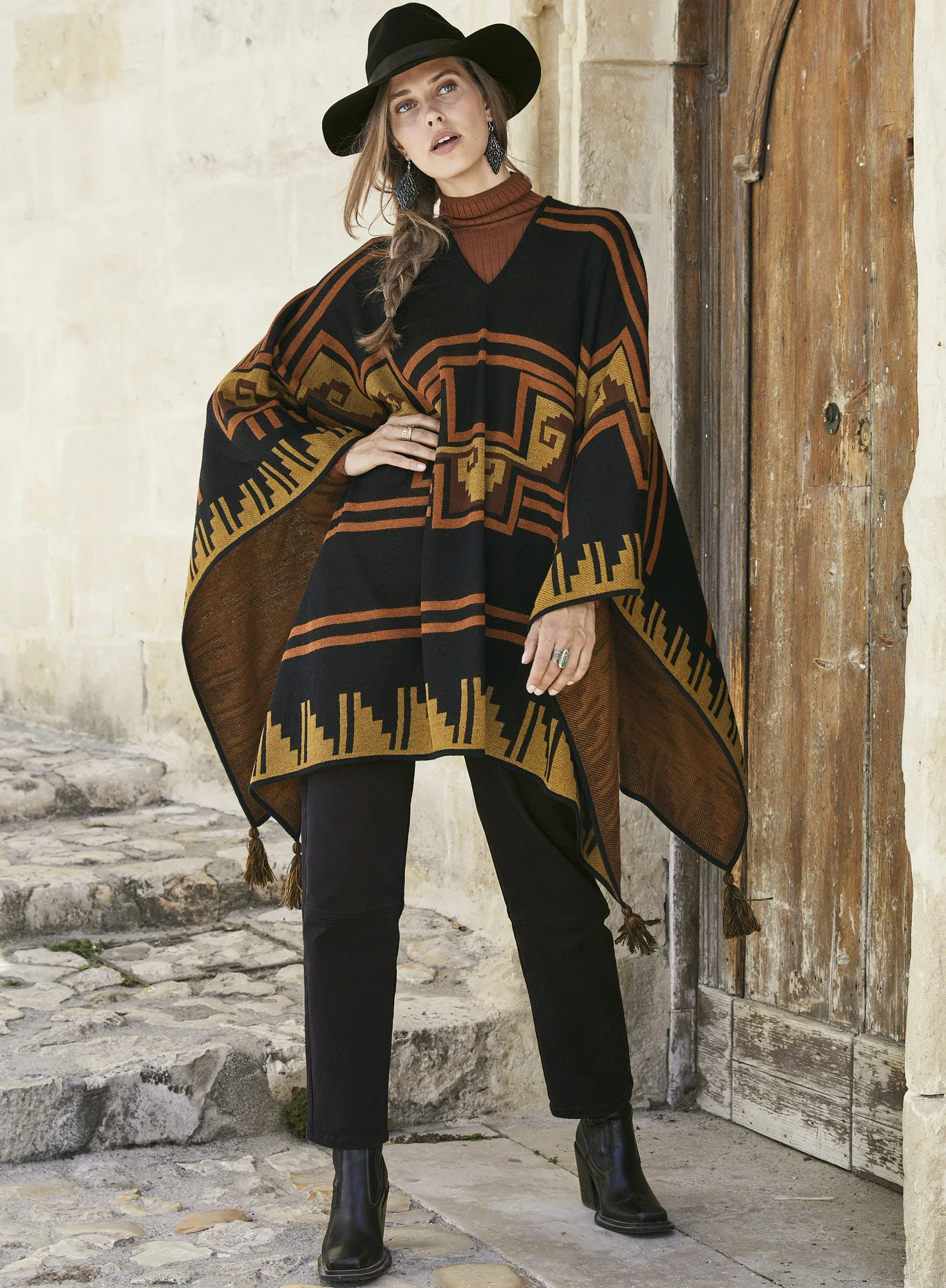 Wari Poncho - Image 5