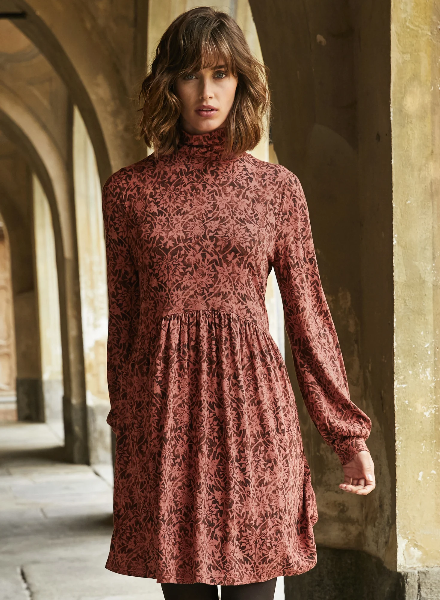 Willowmead Tunic - Image 5