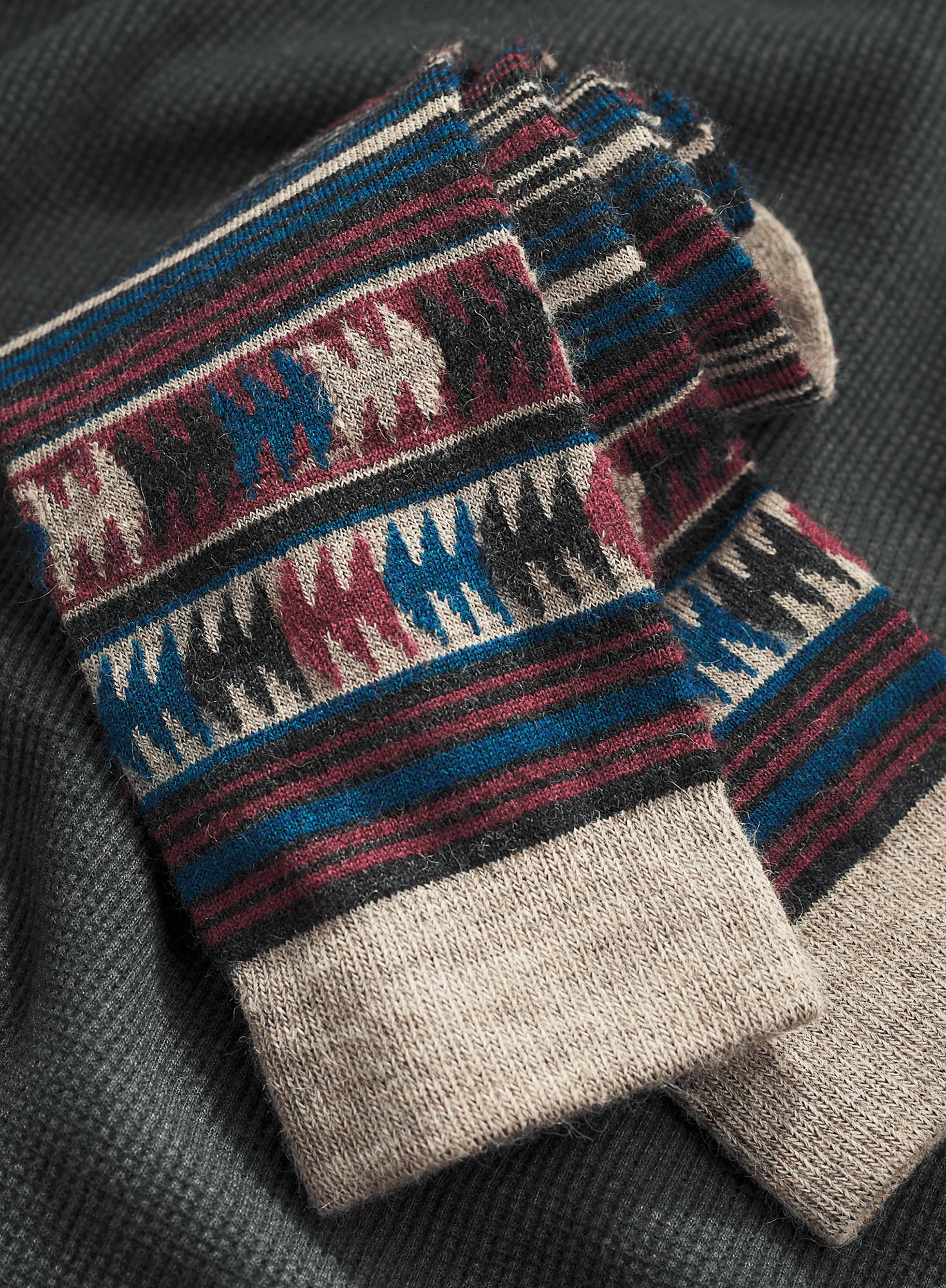 Women's Striped Arrowhead Socks