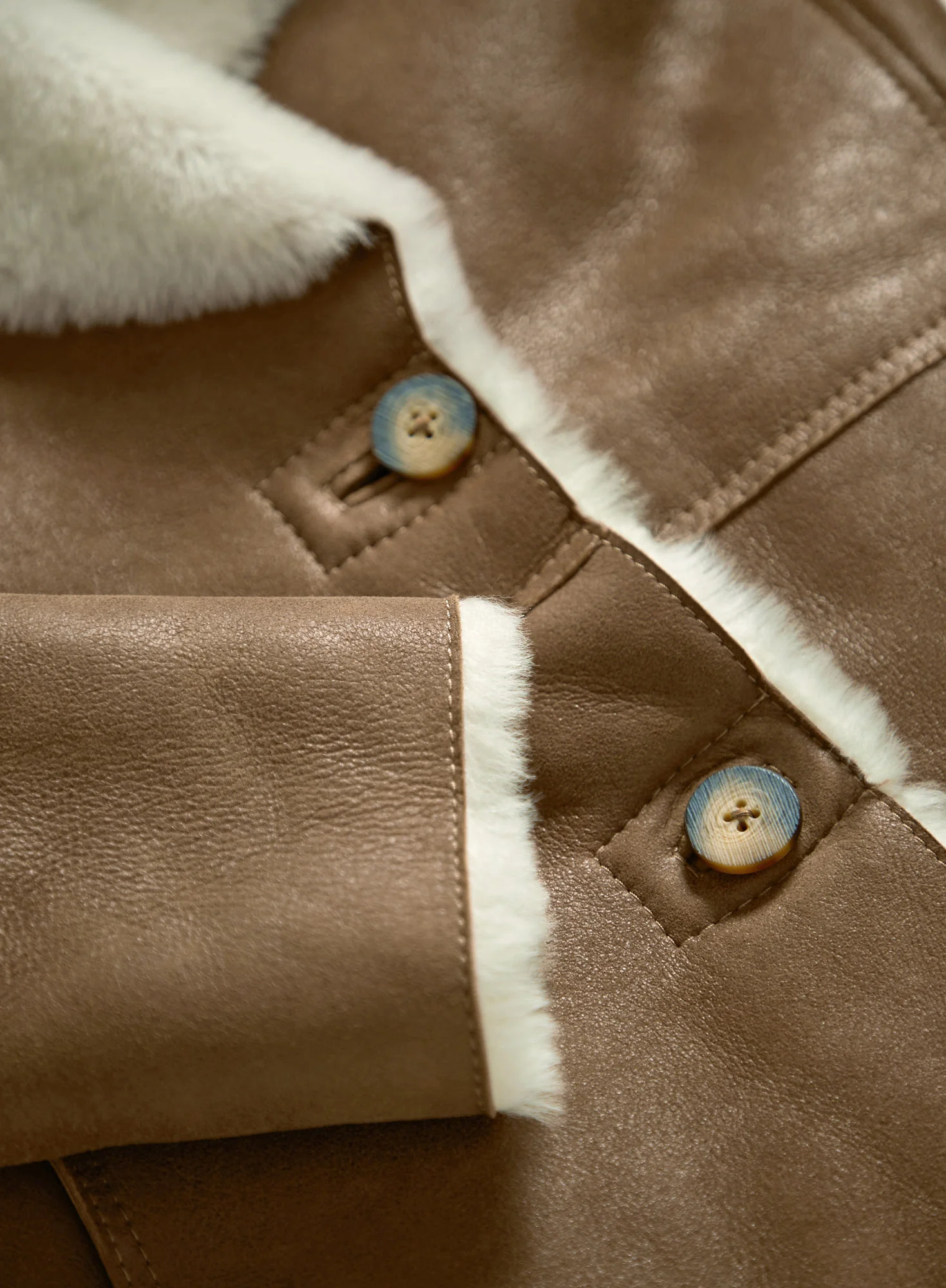 Zagros Shearling Jacket - Image 3